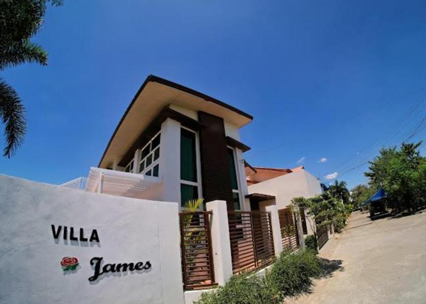 Central Luzon Tarlac Hotel Exterior