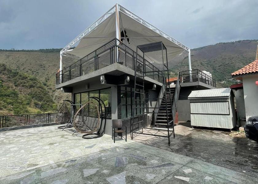  Muzaffarabad Hotel Exterior