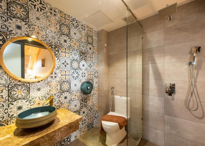 Dak Lak Buon Ma Thuot King Room with Mountain View