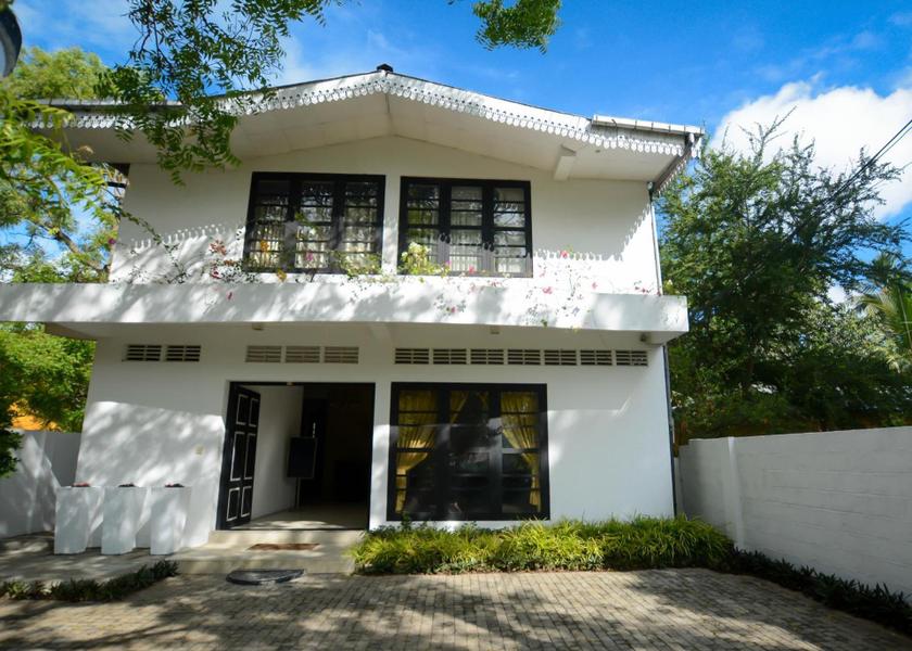  Embilipitiya exterior view