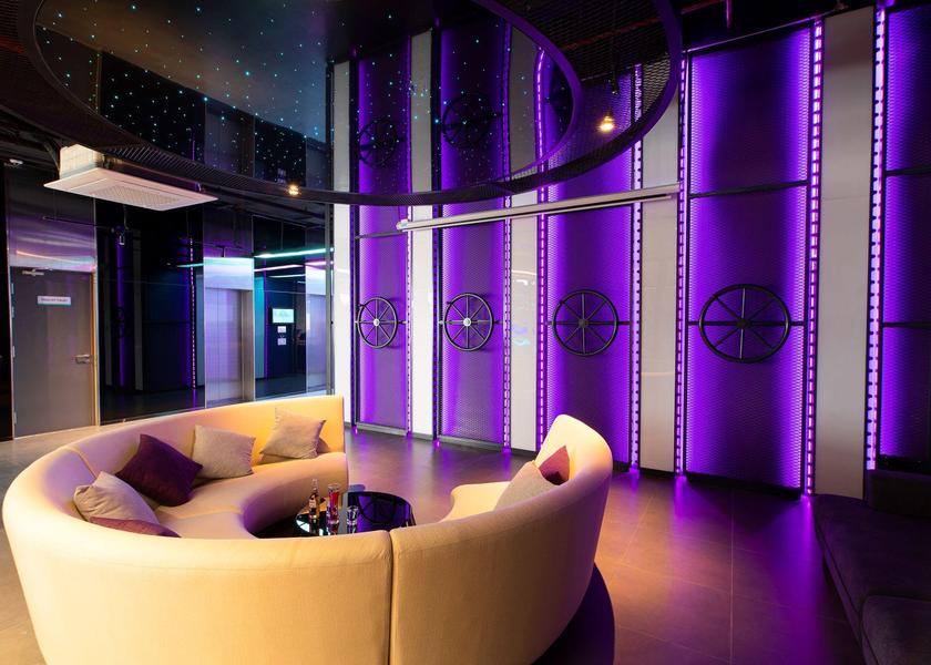 Hoa Binh Hoa Binh lobby