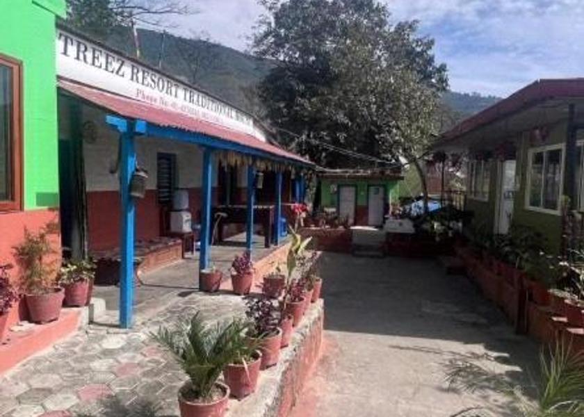  Kathmandu balcony/terrace