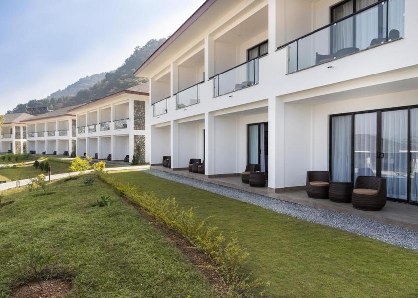  Pokhara balcony/terrace