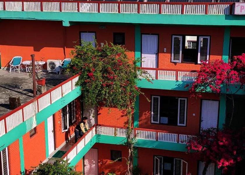  Pokhara balcony/terrace