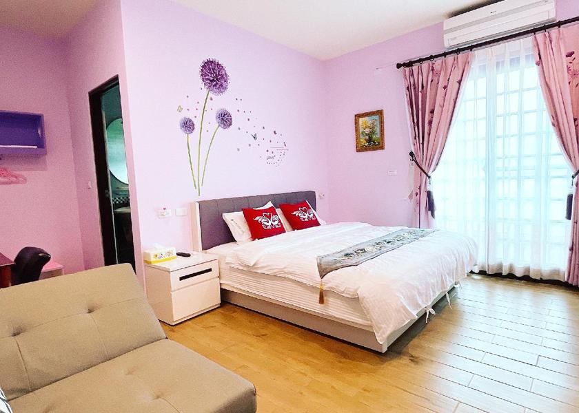 Taitung County Guanshan Villa with King Bed