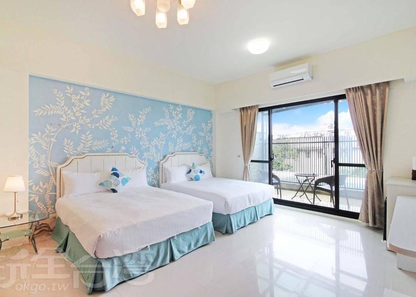 Pingtung County Fangliao Deluxe Quadruple Room with Balcony