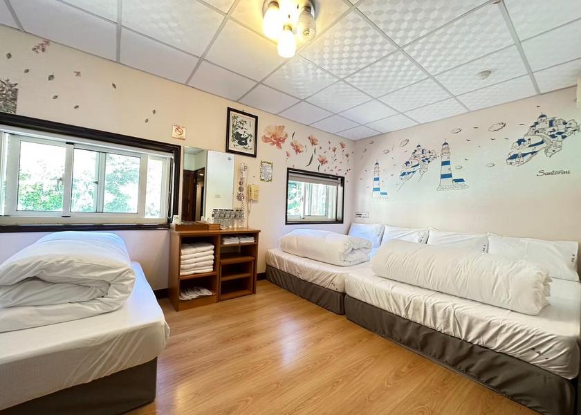 Chiayi County Zhuqi Room for 6