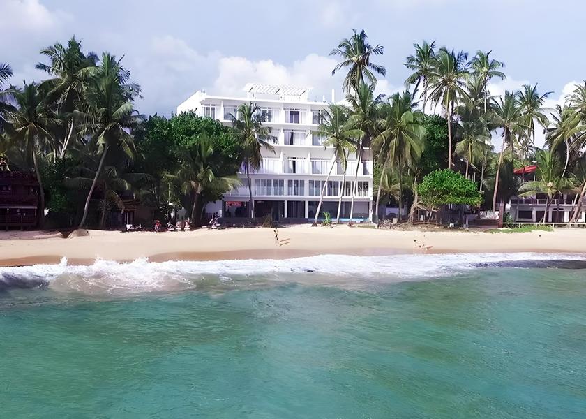 Galle District Unawatuna interior view