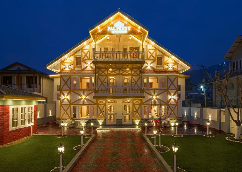 Jammu and Kashmir Srinagar Hotel Exterior