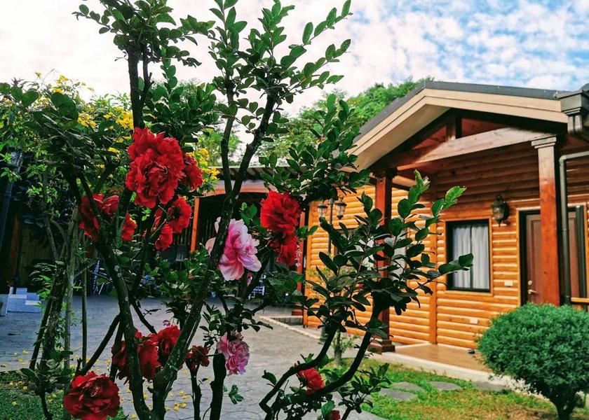 Nantou County Lugu Hotel Exterior