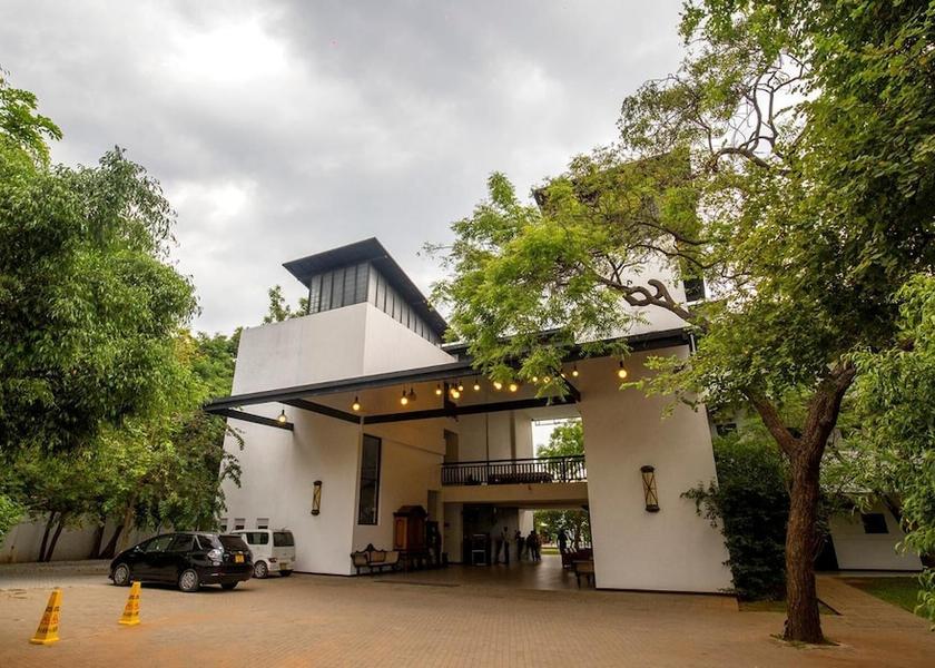 Uva Province Kataragama Exterior