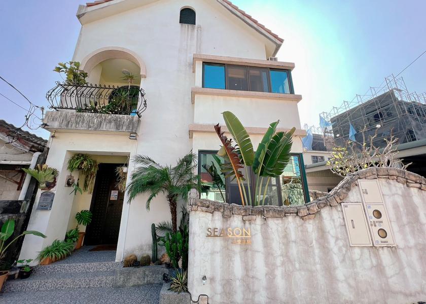 exterior view