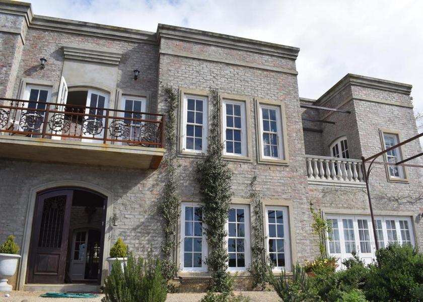 Western Cape Riebeek Kasteel entrance