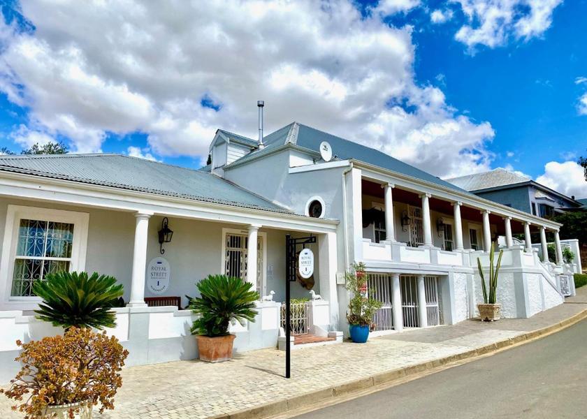 Western Cape Riebeek Kasteel exterior view