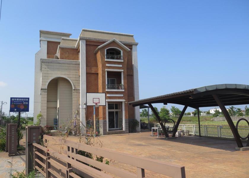 Yilan County Luodong facilities