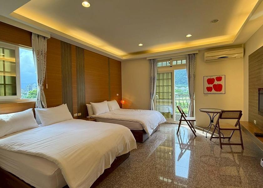 Yilan County Jiaoxi Twin Room with Terrace