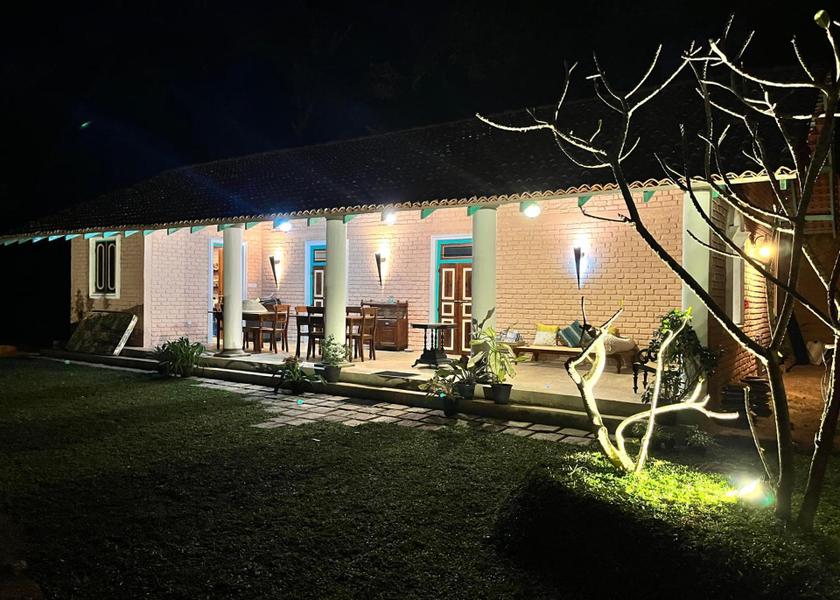 Monaragala District Wellawaya exterior view