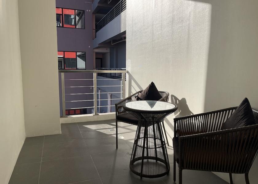  Quezon City Terrace/patio