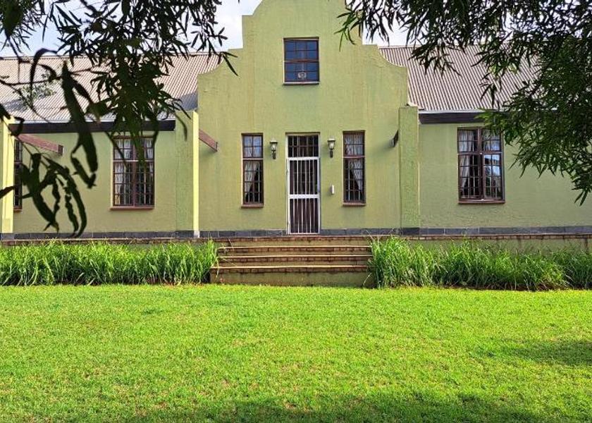 North West Hartbeespoort Entrance