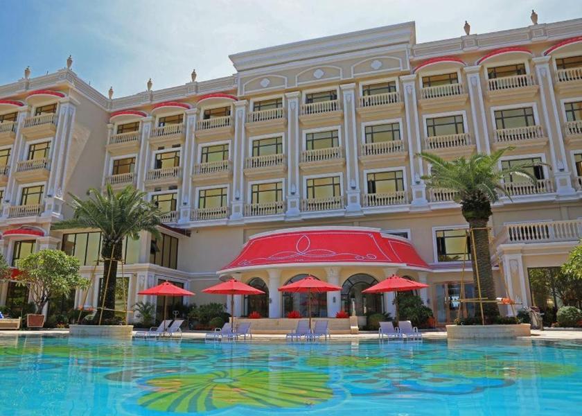 Preah Sihanouk Sihanoukville swimming pool