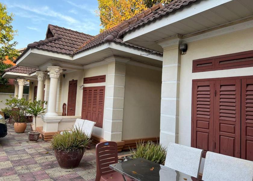 Battambang Battambang exterior view