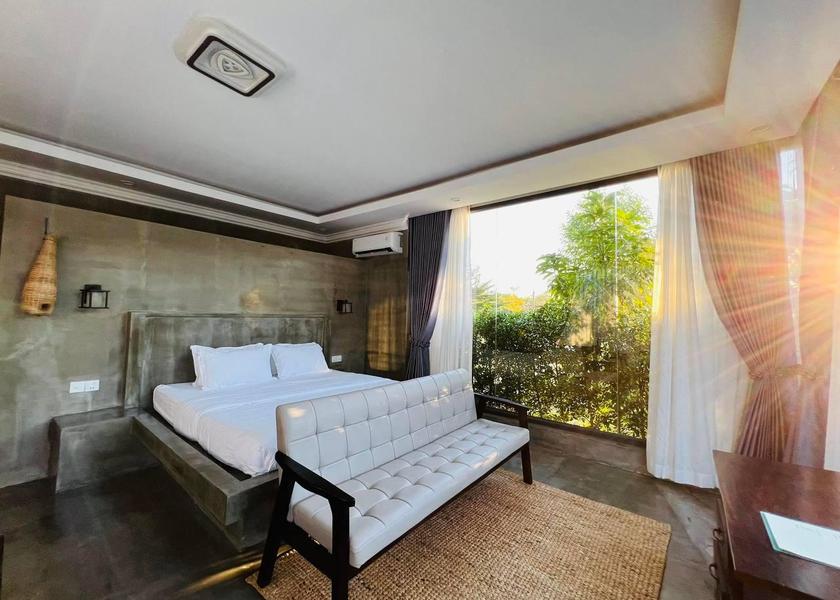 Kampot Kampot Deluxe Villa with Balcony