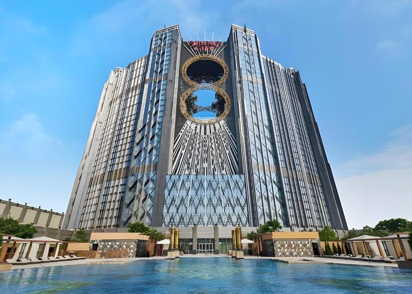  Macau Hotel Exterior