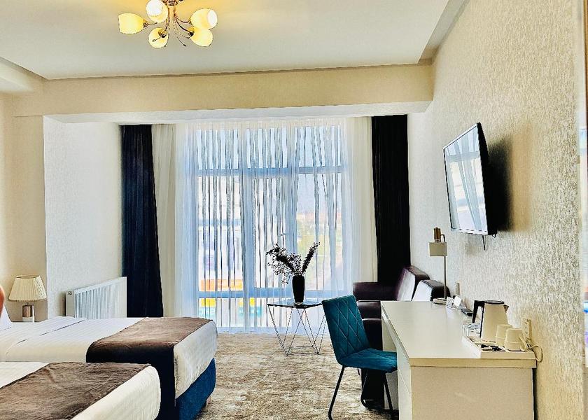  Tashkent Deluxe 2 Queen