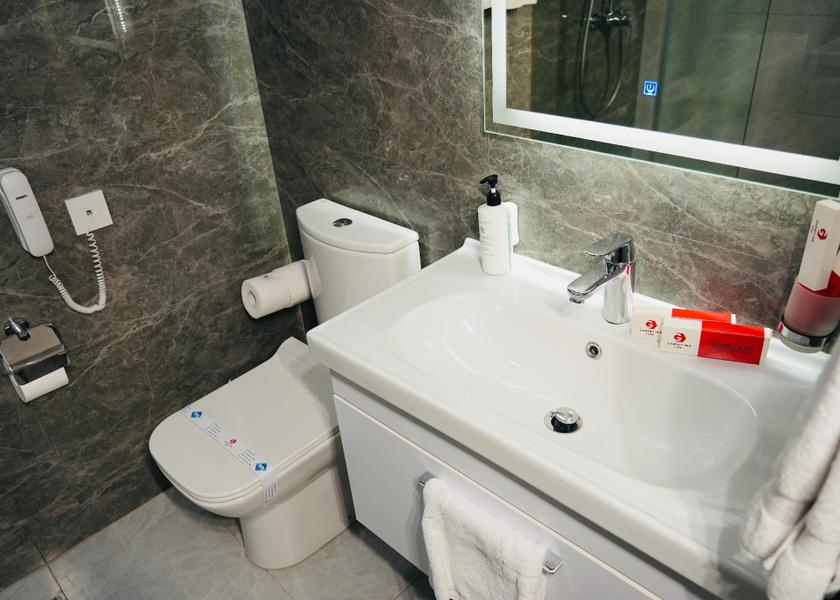  Tashkent Deluxe 2 Queen