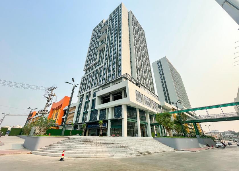  Vientiane exterior view