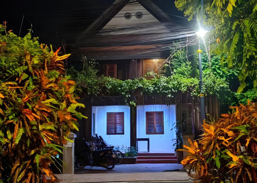  Luang Prabang Hotel Exterior