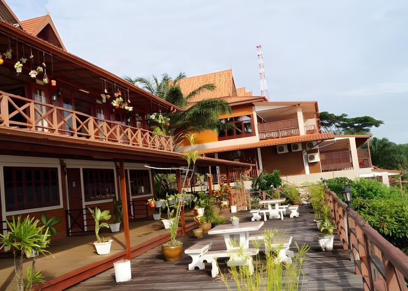  Pakse Hotel Exterior