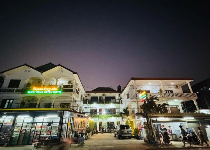  Vang Vieng exterior view
