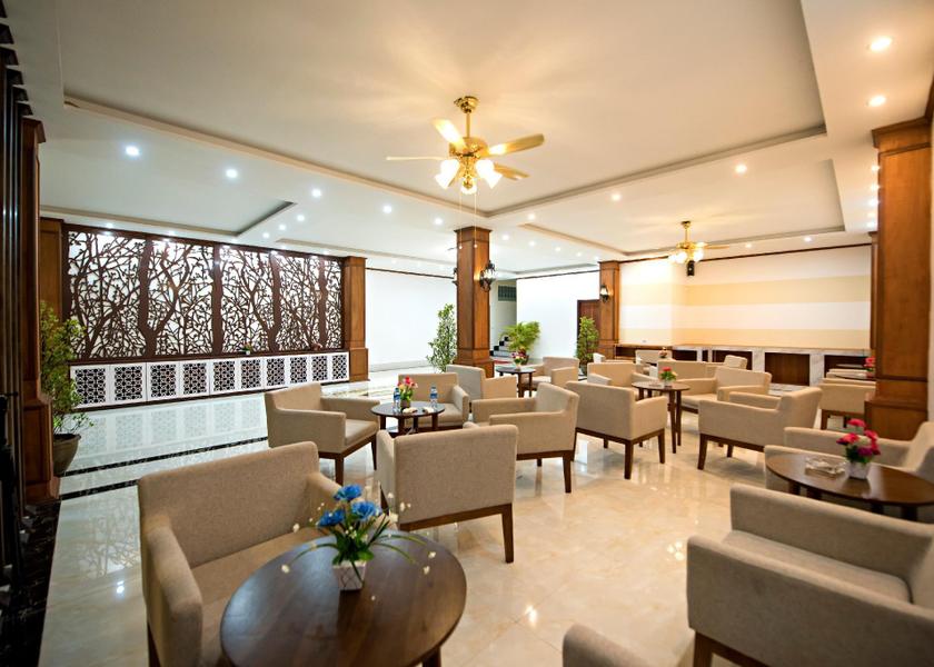  Vang Vieng interior view