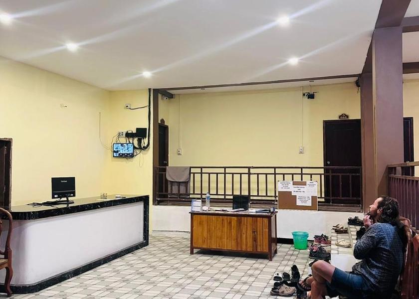  Vang Vieng exterior view