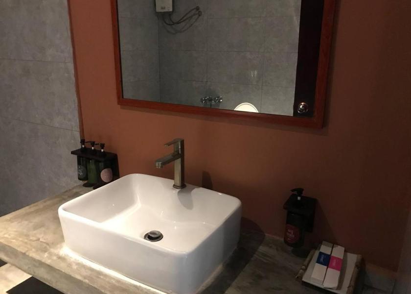 Banteay Meanchey Serei Saophoan bathroom