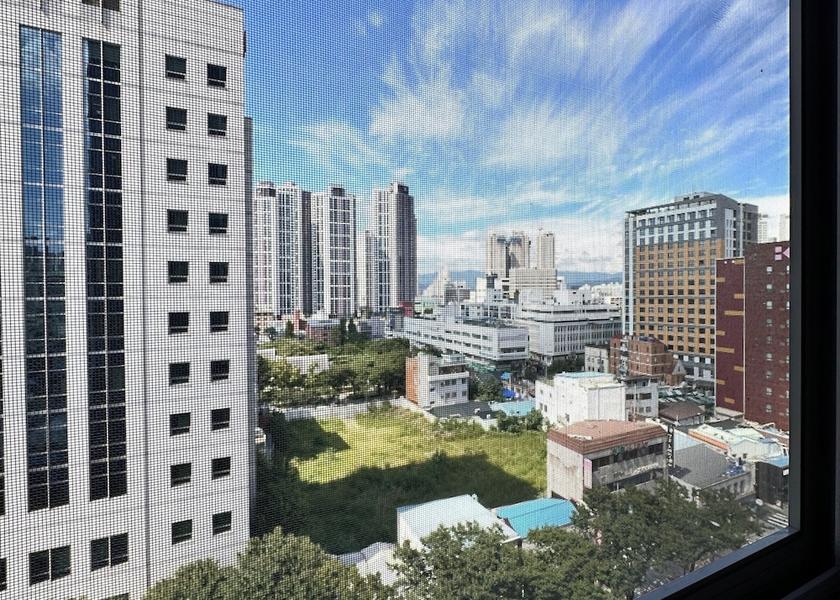  Daegu Front of property