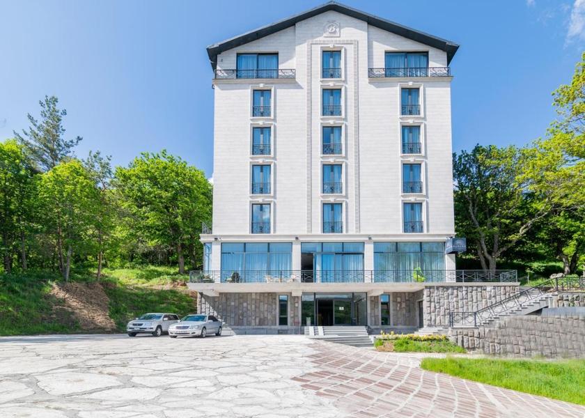  Tsaghkadzor Hotel Exterior
