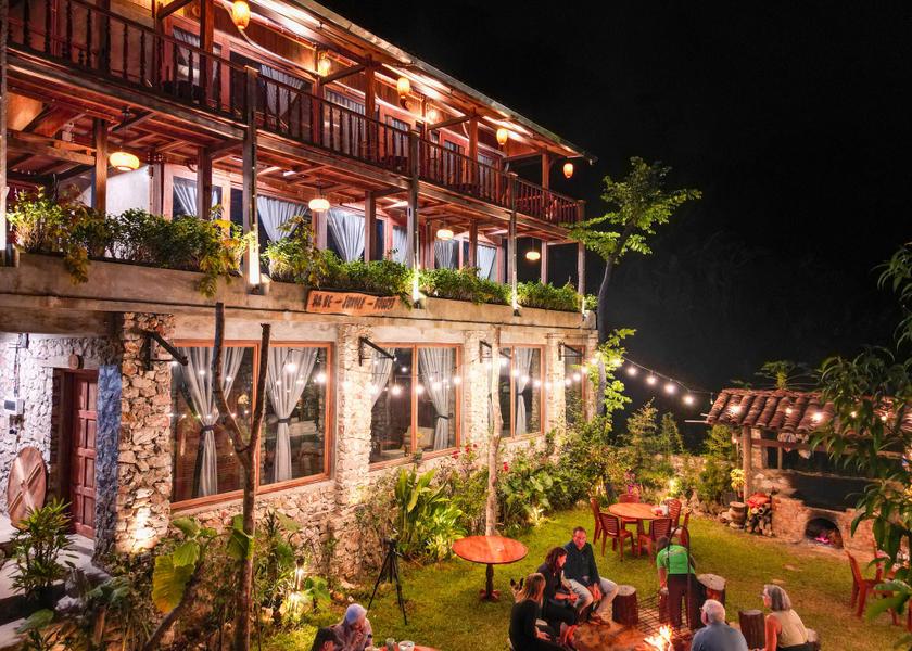 Bac Can Ba Be Hotel Exterior