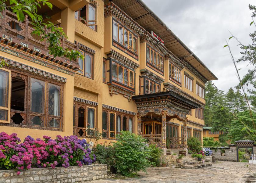  Paro exterior view