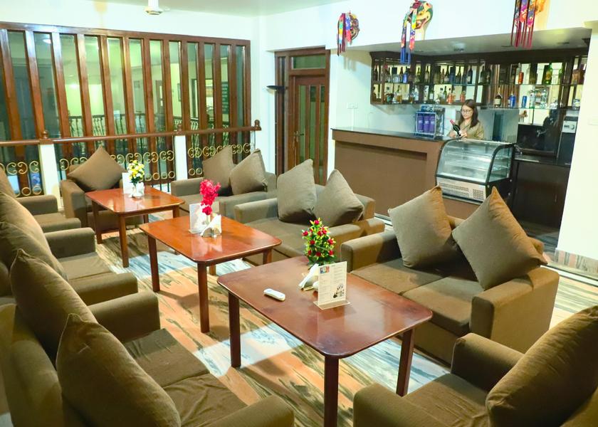  Phuntsholing bar/lounge