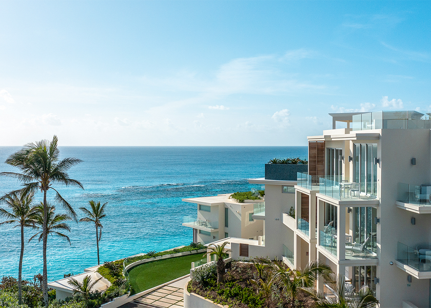  Smith's exterior view