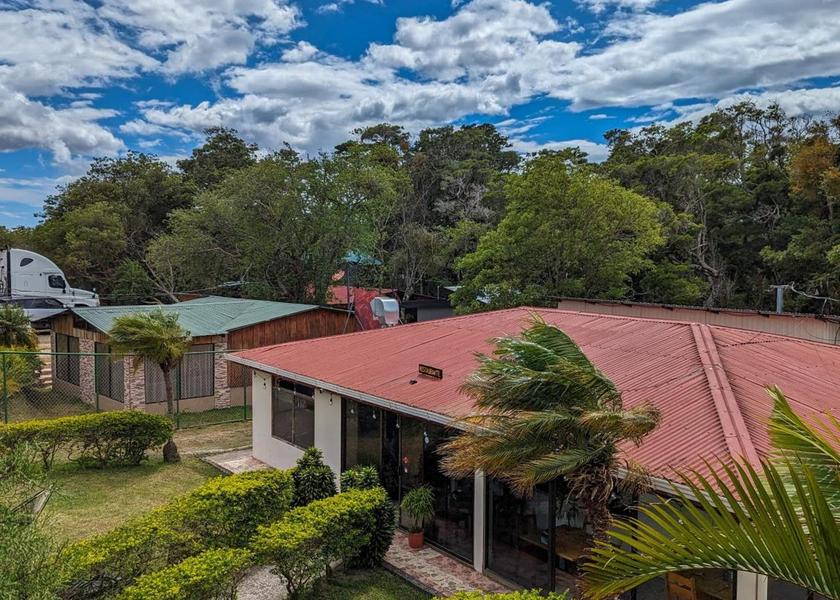 Puntarenas Monteverde exterior view