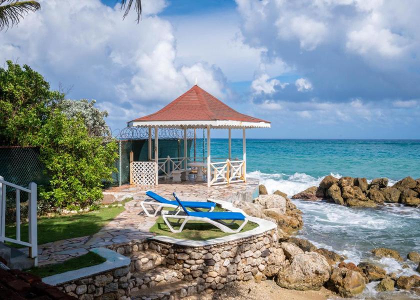 Saint James Ocho Rios 