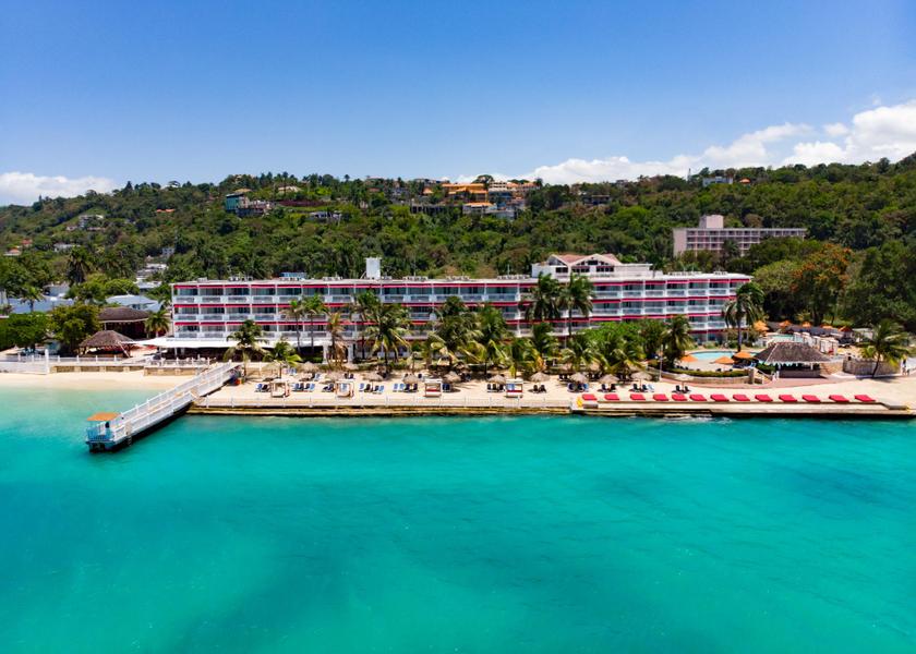 Saint James Montego Bay hot tub