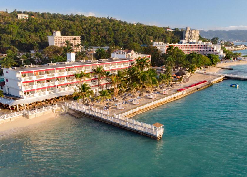 Saint James Montego Bay hot tub