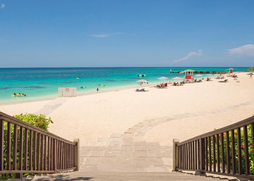 Saint James Montego Bay beach