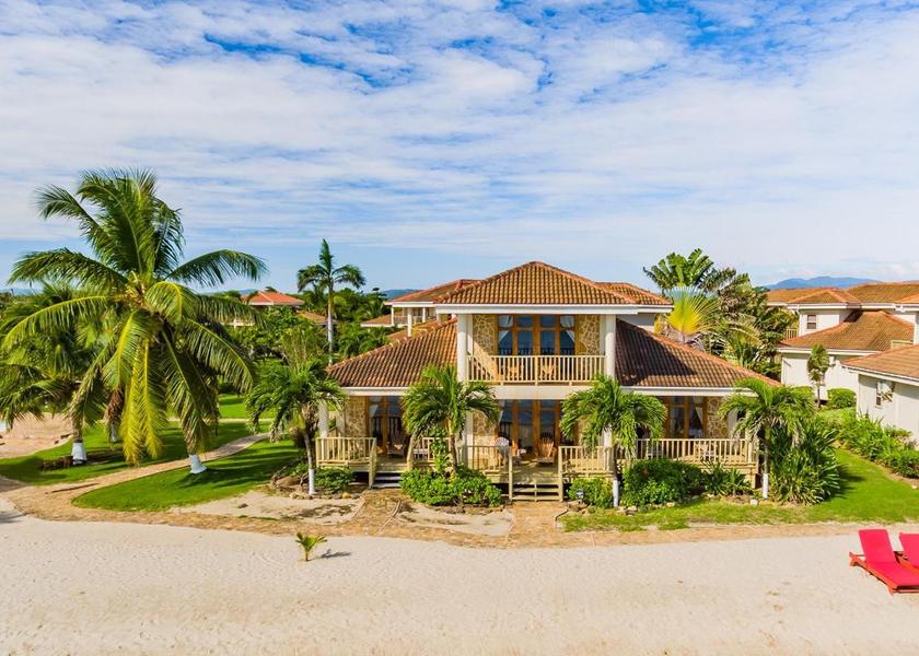 Stann Creek District Hopkins beach