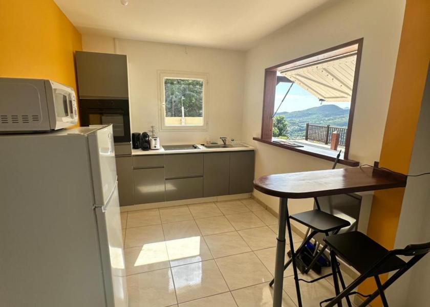  Riviere-Pilote kitchen