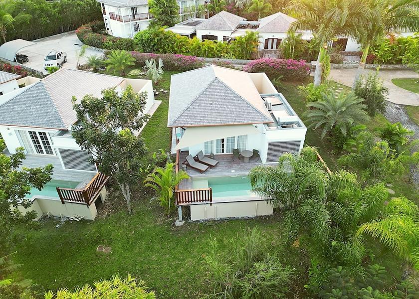 Basse-Terre Island Petit-Bourg Terrace/patio